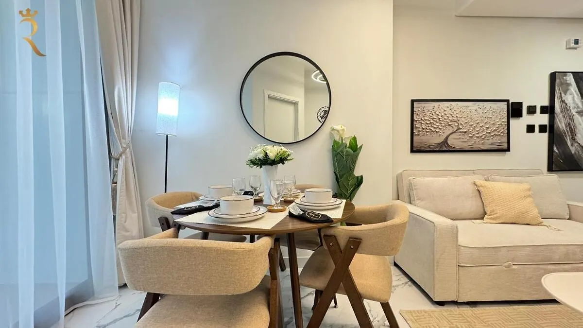 Comfortable 1Br Retreat With Balcony Vista 2 Abu Dabi