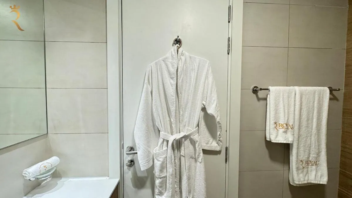 Comfortable 1Br Retreat With Balcony Vista 2 Abu Dabi Daire