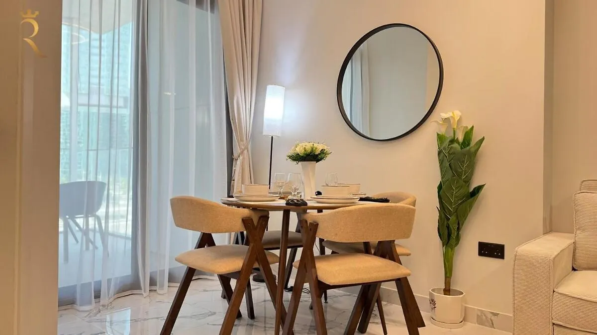 Daire Comfortable 1Br Retreat With Balcony Vista 2 Abu Dabi